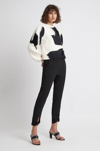 S1-21SS3044_Universal_Knot_Hem_Pant_Black-21540-Aje-2562_fullshot.jpeg