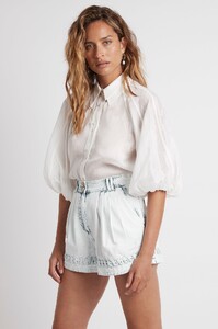 S129-21RE1466_PalmsPuffSleeveShirt_Ivory-21748-Aje-0247.jpeg