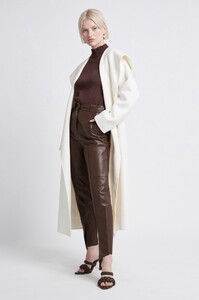 S15-21AW2010_Encircled_Hooded_Coat_Ivory-21219-Aje-2574.jpeg