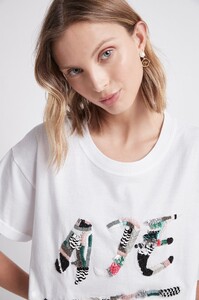 S158-21SS1165_Bowerbird_Tee_White_Multi-21659-Aje-3736_detailshot.jpeg