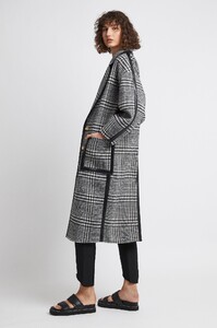 S17-21SS2019_Heirloom_Coat_Black_White_Check-21540-Aje-1542_fullshot.jpeg