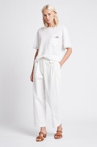 S20-21SU1065_Joelle_Tee_White_Black-21017-Aje-20567.jpeg