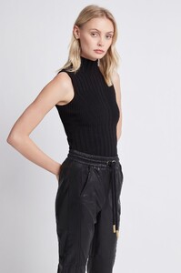 S22-21ss1086_Reese_Sleeveless_Knit_Top_Black-21490-Aje-43023.jpeg