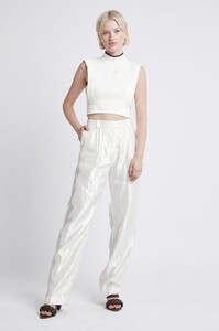 S24-21AW1025_Anika_Knit_Tank_Top_White-21219-Aje-2738.jpeg