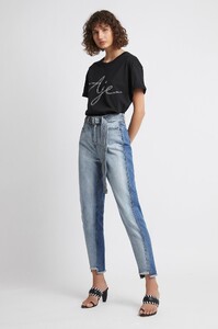 S25-21SS1260_Motion_Tee_Black-21540-Aje-1837_fullshot.jpeg