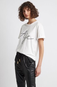 S26-21SS1260_Motion_Tee_White-21540-Aje-1942_1.jpeg