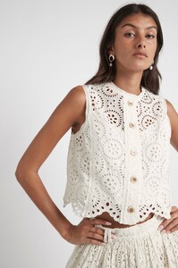 S28-21RE1244_Salita_Broderie_Shell_Top_Ivory-21877-Aje-1631_detailshot.jpeg
