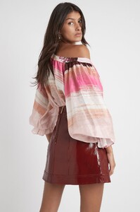 S30-21RE1471_Kasbah_Le_Corsaire_Sunset_Stripe_Button_Blouse_Sunset_Stripe-21877-Aje-0268_detailshot.jpeg