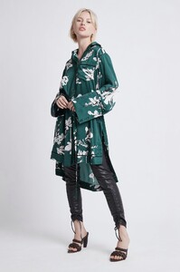 S31-21AW1029_Efflorescent_Shirt_Desert_Bloom-21219-Aje-31073.jpeg