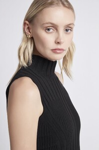 S5-21SS9003_Ambiguous_Logo_Earring_Gold_Silver-21490-Aje-3133_fullshot.jpeg