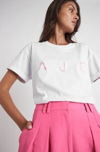 S51-21RE1296_Solstice_Logo_Tee_Ivory-Bon_Bon_Pink-21877-Aje-55551_1__detailshot.jpeg