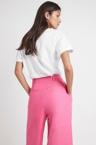 S51-21RE1296_Solstice_Logo_Tee_Ivory-Bon_Bon_Pink-21877-Aje-55573.jpeg