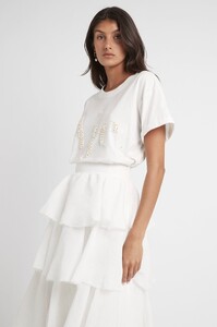 S52-21RE1250_Daisy_Logo_Tee_Ivory-Daisy_Yellow-21877-Aje-1260.jpeg