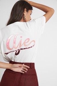 S56-21RE1307_Kasbah_Tee_White-Sunset_Stripe-21877-Aje-0360_detailshot.jpeg