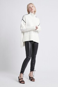 S58-21AW1010_Juno_Knit_Jumper_Ivory_Chocolate-21219-Aje-1799.jpeg