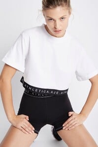 S7-21AW1034_Cropped_T-Shirt_006_White_Black-21258-Aje-1466.jpeg