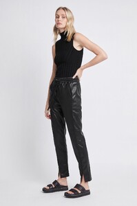 S78-21SS3027_Idyllic_Pant_Black-21490-Aje-2633_fullshot.jpeg