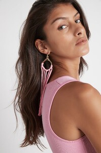 S8-21RE9001FW_Splice_Tassel_Hoop_Earring_Gold-Hot_Pink-21877-Aje-1024_1.jpeg