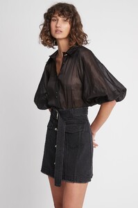 S9-21RE1466_PalmsPuffSleeveShirt_Black-21768-Aje-D3-14913.jpeg