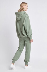 S95-21SS3048_Echo_Trackpant_Dusty_Sage-21490-Aje-43011.jpeg
