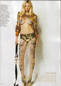 Star_Testino_UK_Vogue_December_2010_19.thumb.jpg.1a6c70155c2195058415dca269af9cea.jpg