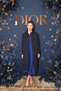 alexandra_daddario_211214_dior_beauty_celebrates_jadore__4_.jpeg