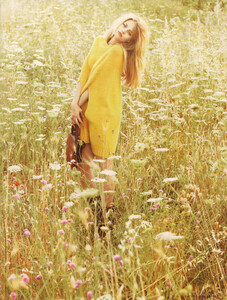 anna_j_(8).thumb.jpg.b2a70b7912a03c22f5a61cbd88a9f666.jpg