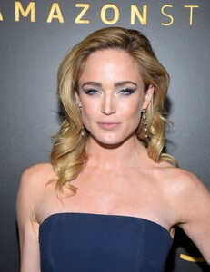 caity-lotz-at-amazon-studios-golden-globes-after-party-01-05-2020-4.jpg