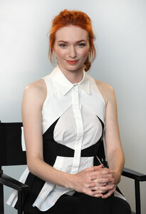 eleanor-tomlinson-aol-1.jpg