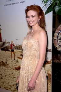 eleanor-tomlinson-newport-beach-4.jpg