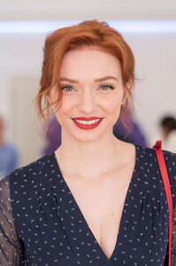 eleanor-tomlinson-wimbledon-1.jpg