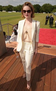 holliday-granger-facts_5445_2_naked-pictures.jpg