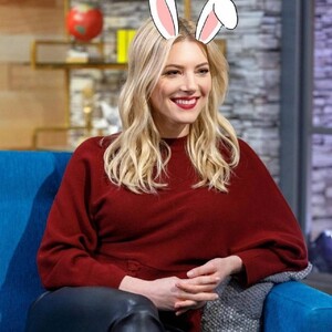 katheryn-winnick-05-15-2021-1.jpg