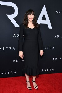 liv-tyler-at-ad-astra-premiere-in-los-angeles-09-18-2019-1.jpg