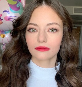 mackenzie-foy-12-20-2021-6.jpeg