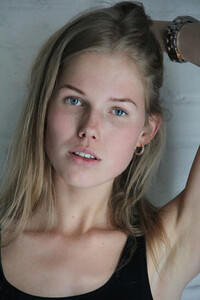 marina_ohm_silent_22.thumb.jpg.0e02d9f1fbe7be6e4924c84e1dd03b75.jpg