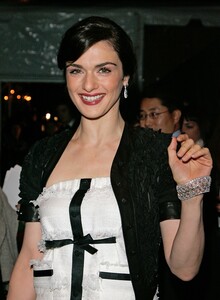 rachel-weisz_505.jpg