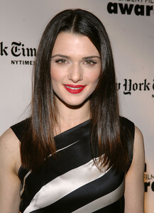 rachel-weisz_555.jpg