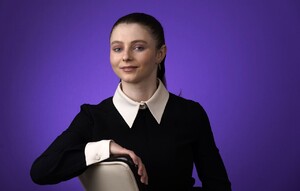 thomasin-mckenzie-last-night-in-soho-la-premiere-portraits-12.jpeg