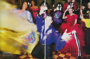 vogue_uk_may_2008_natalia_(3).thumb.jpg.6c5f3a48dc0052bcd17e5f4b9783aa59.jpg