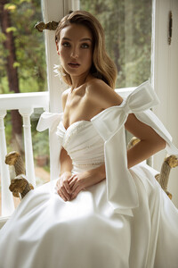 wedding-dress-livia.jpg