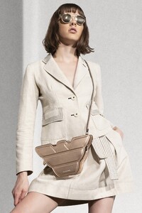00014-Emporio-Armani-Vogue-Resort-2019-pr.jpg