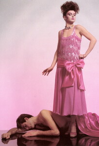 104110312_bb_ID1_1985_03_FIORE_Harpers_Bazaar_Italia_GianniPapisca_040_BASSETTI.thumb.jpg.ee01bee1cbcf61121a2b93e625b1af91.jpg