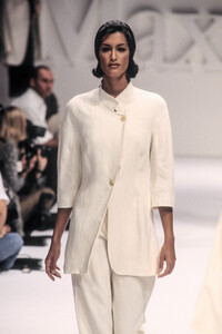 1058413717_MaxMara1995WomenRTW36.thumb.jpg.a6bec117b00c765fab39aec08cdce425.jpg