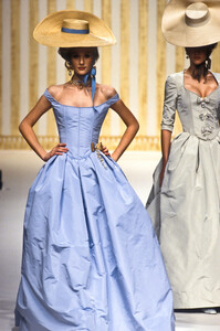 1093321478_PierreBalmain1994HauteCouture152.thumb.jpg.be5c40ca464ad75a776cd3da219acef6.jpg