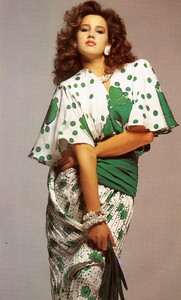 1150681145_bb_ID1_1985_03_BALESTRA_Harpers_Bazaar_Italia_330_SISAN.thumb.jpg.1dd8e03d449452ccf976509961ed099e.jpg