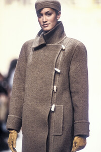 1229032029_PierreBalmain1993WomenRTW27.thumb.jpg.0aea1aa1dd1bced481c5121c17d50f1a.jpg