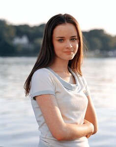 Alexis Bledel photo-017.jpg