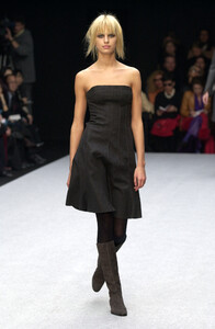 1291070053_AlbertaFerretti2001WomenRTW3.thumb.jpg.0b315ae3670ec9e5cba63a7cdf7a3d0a.jpg