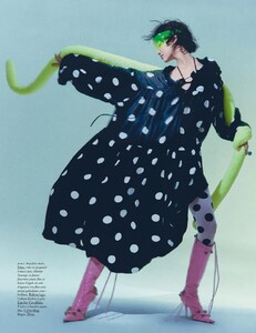 Vogue Paris No. 1024 - Février 2022-page-004.jpg